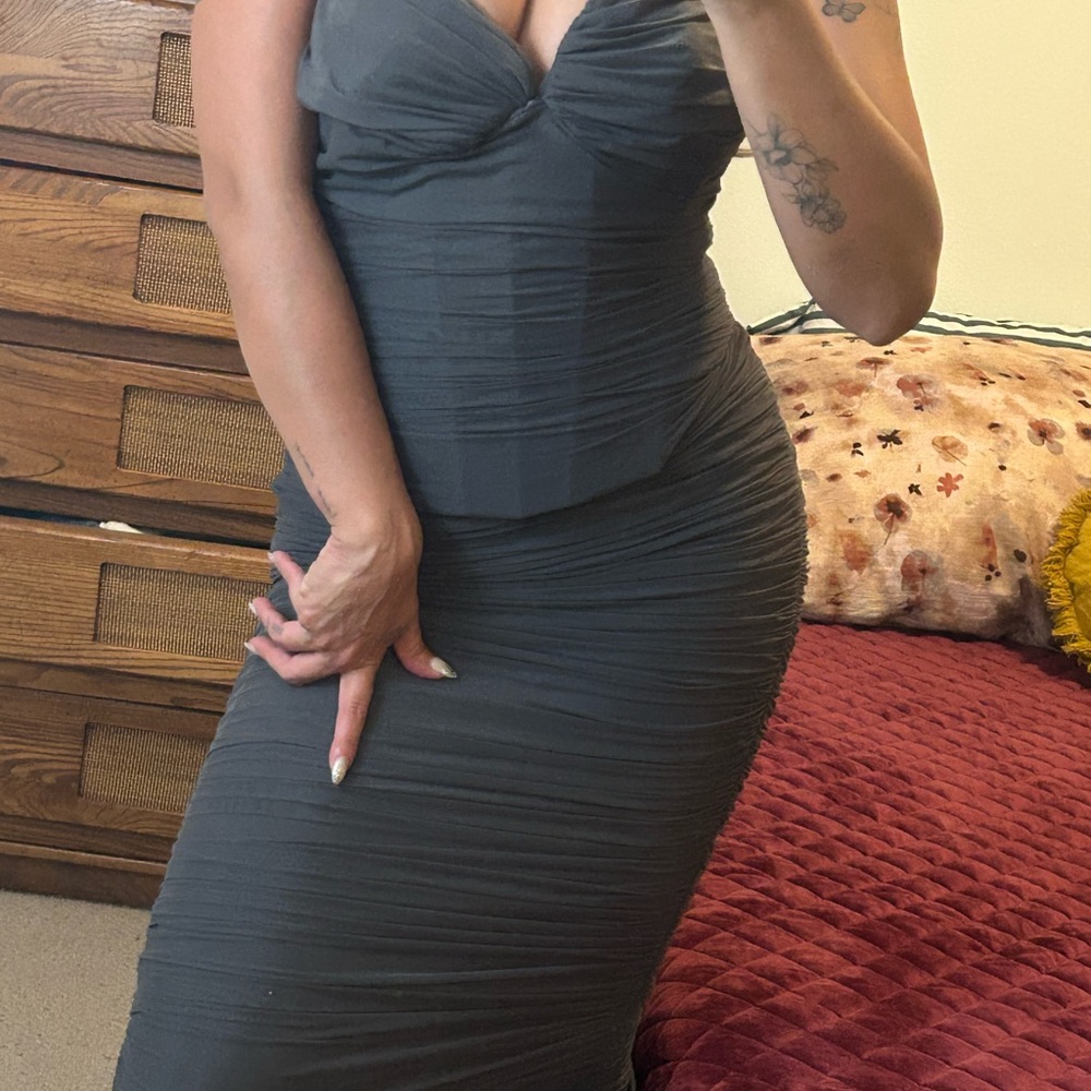 House of CB Elegant Gray ruched Strapless Dress - Picture 5 of 11